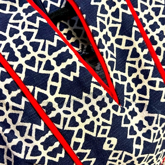 Eliza J Navy and White Patterned Sheath Dress - Picture 4 of 4